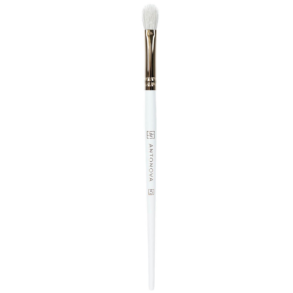 Flat Eyeshadow Brush 05 - Versatile Tool for Effortless Eye Makeup